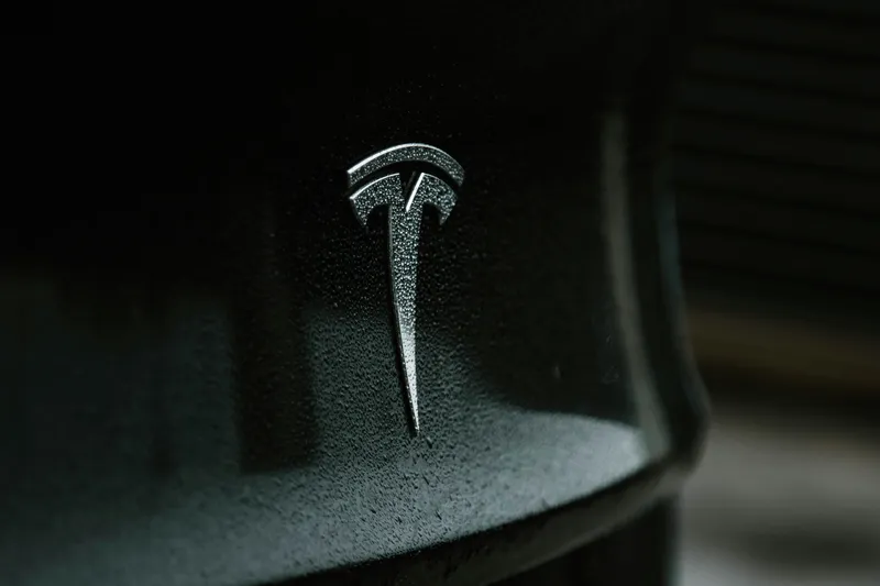Tesla Model 3 cu 380.000 mile păstrează bateria originală, deși autonomia a scăzut semnificativ bonus image 1
